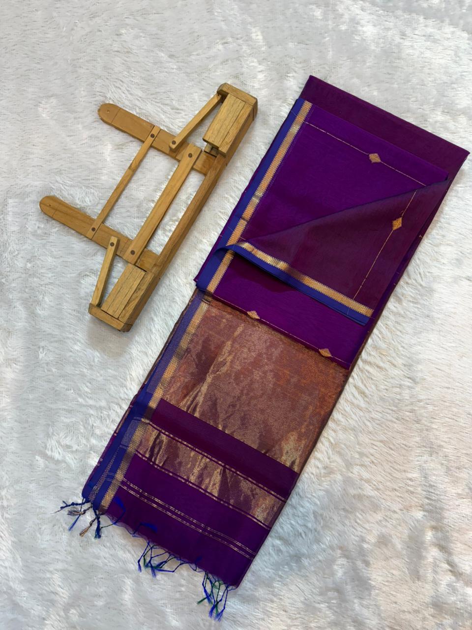 Handloom Maheshwari Silk Saree With Golden Zari Work