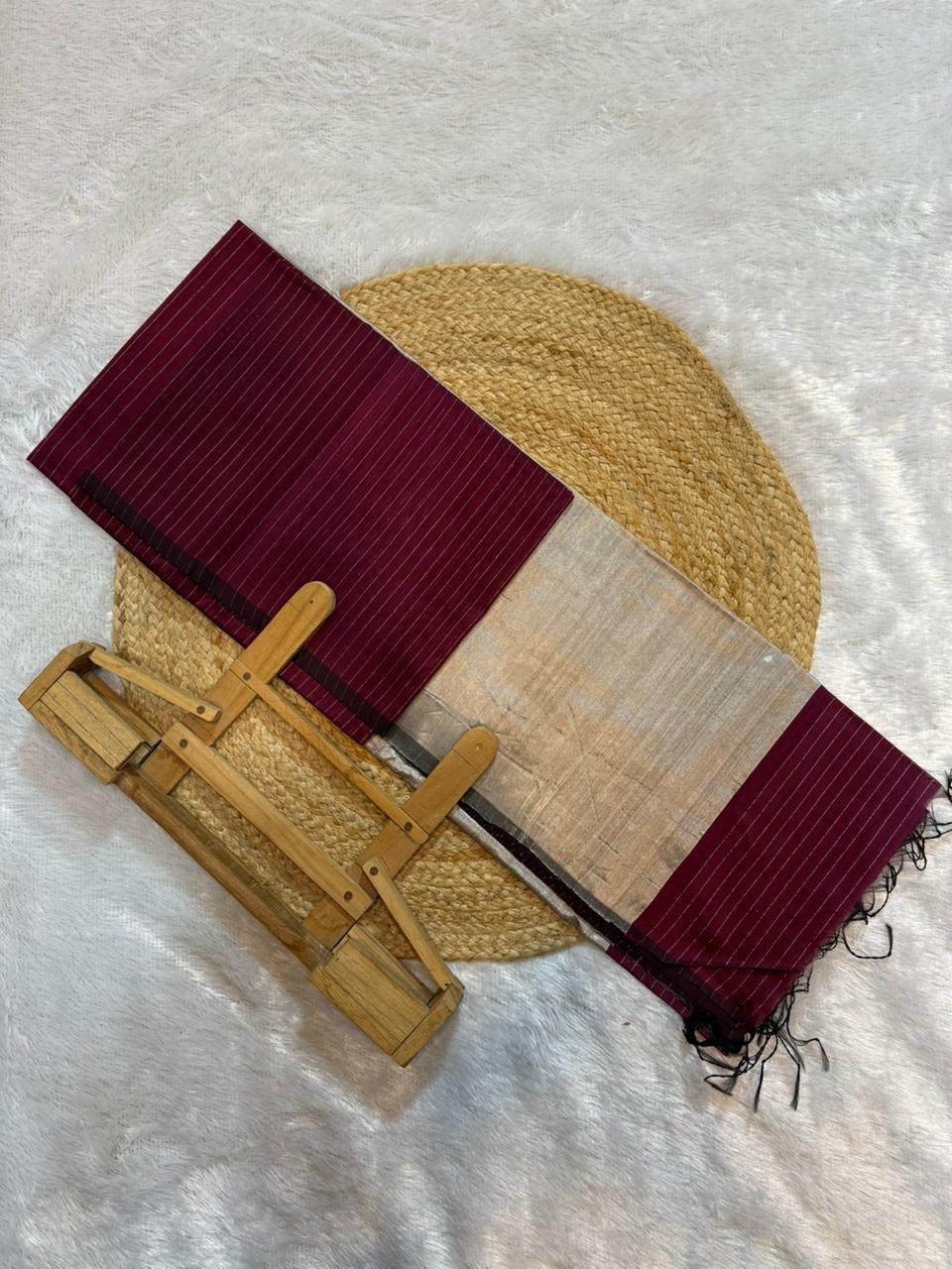 Handloom Maheshwari Silk Saree With Golden Zari Work