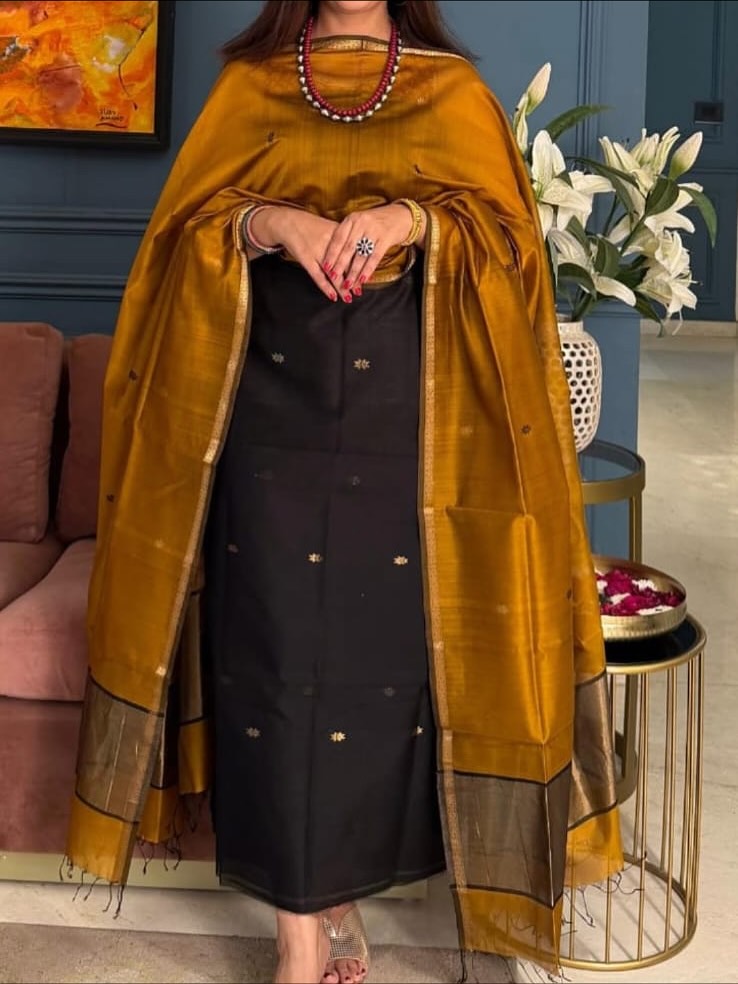 Pure Maheswari Silk Cotton Handwoven Unstitch Suit With Buti