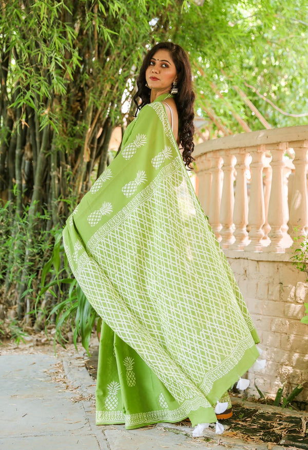 Pure Hand Printed Cotton Sarees With Blouse