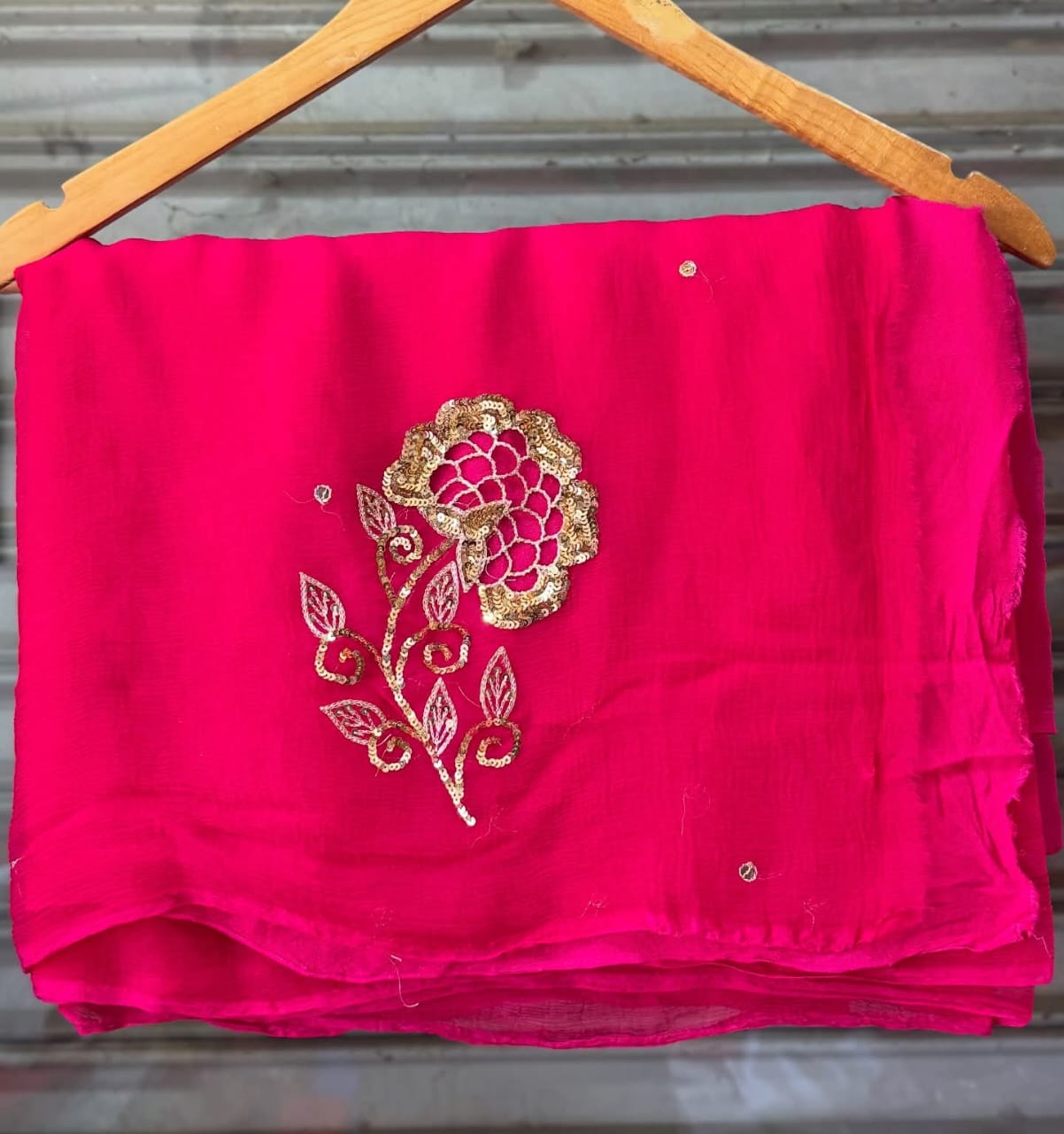 Pure Jaipuri Dimond Chiffon Sequence  Zari Work Saree With Running Blouse.( 13 Buti) )