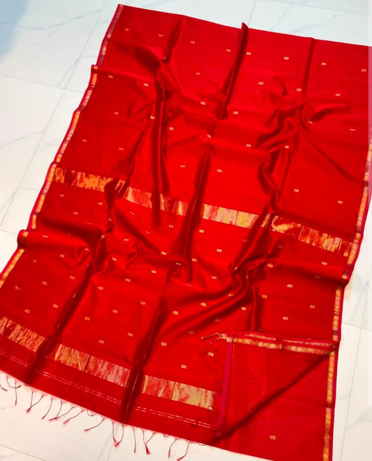 Handloom Maheshwari Silk Saree With Golden Zari Work